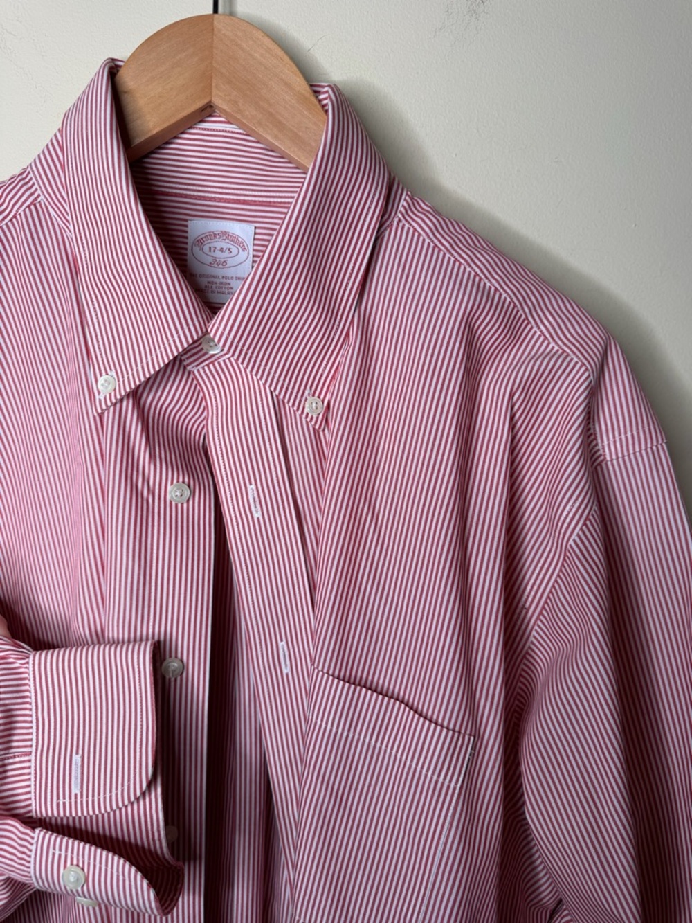 Brooks Brothers 346 "The Original Polo Shirt" No Iron Red White Stripe. 17-4/5